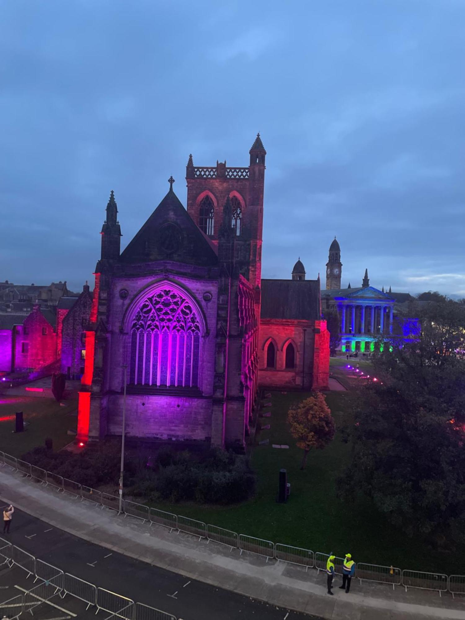 The Paisley Penthouse - Abbey View Apartment Luaran gambar