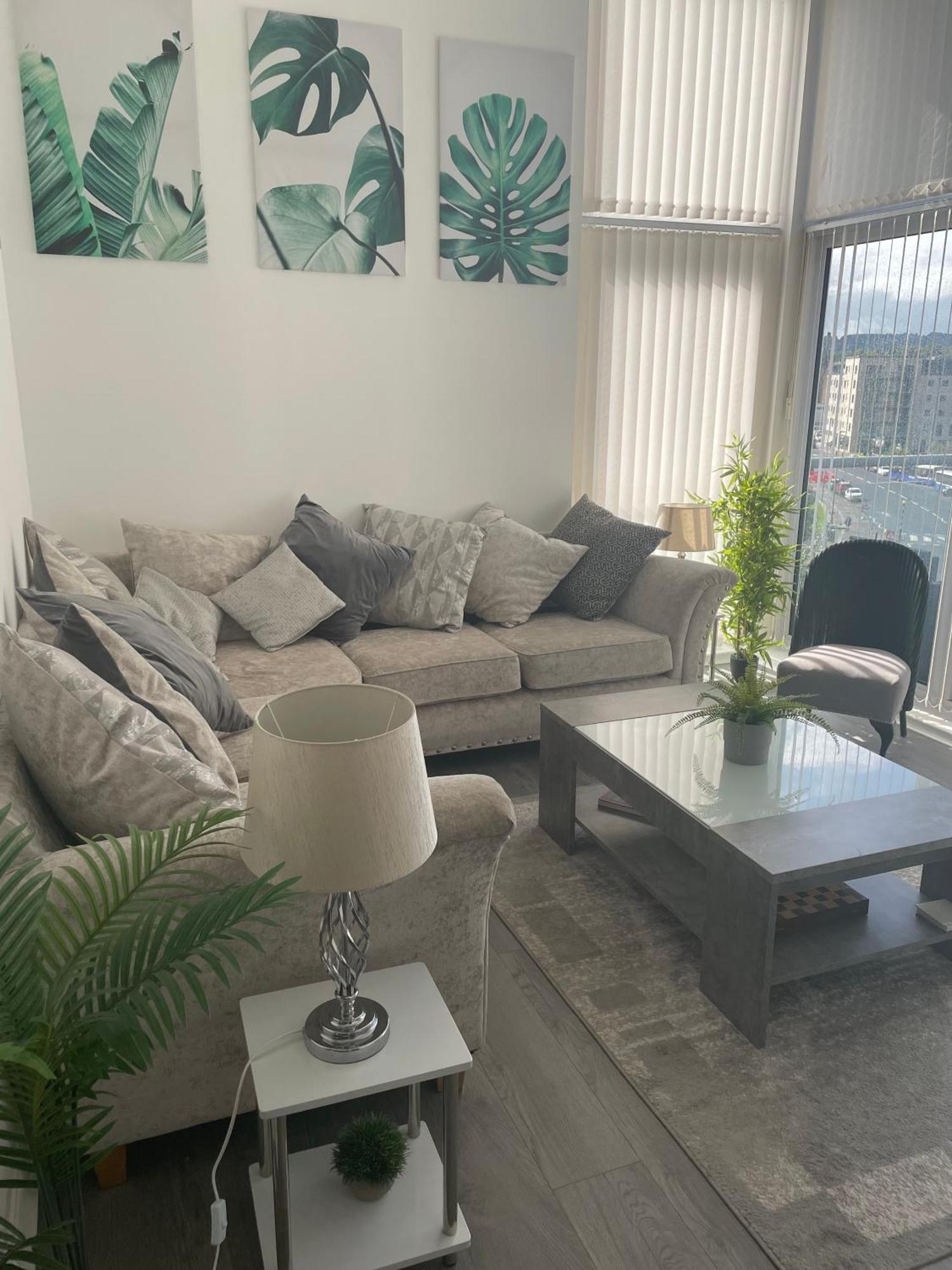 The Paisley Penthouse - Abbey View Apartment Luaran gambar